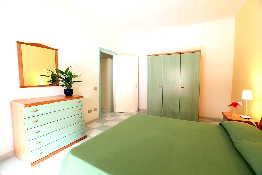 Residence Del Mare Casesicule Санта Мария дел Фокало Стая снимка