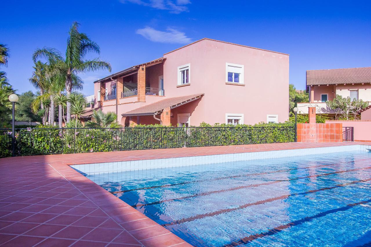 Residence Del Mare Casesicule Санта Мария дел Фокало Екстериор снимка