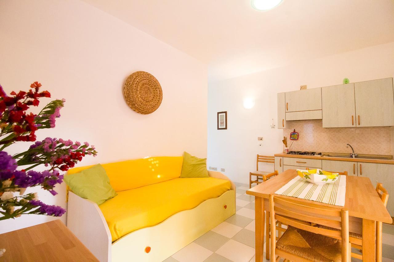 Residence Del Mare Casesicule Санта Мария дел Фокало Екстериор снимка