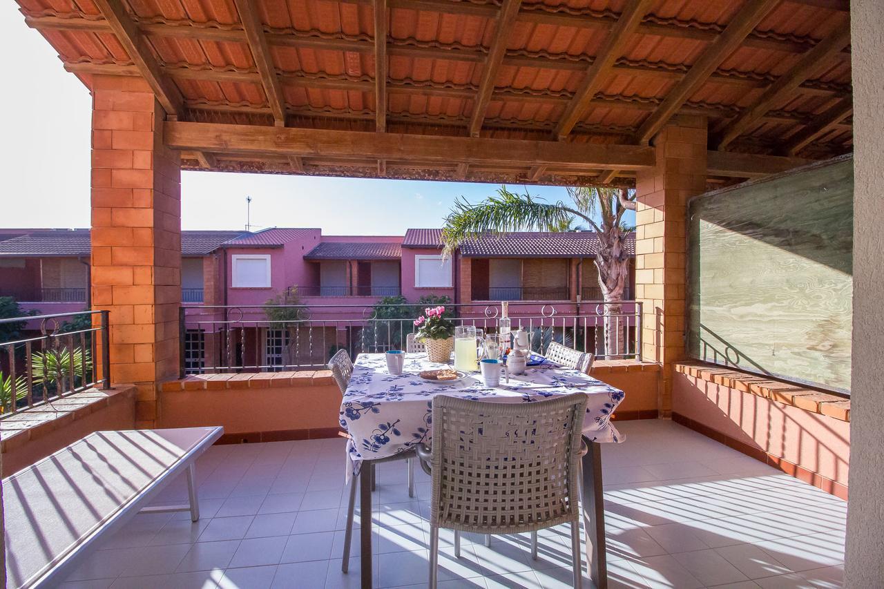 Residence Del Mare Casesicule Санта Мария дел Фокало Екстериор снимка
